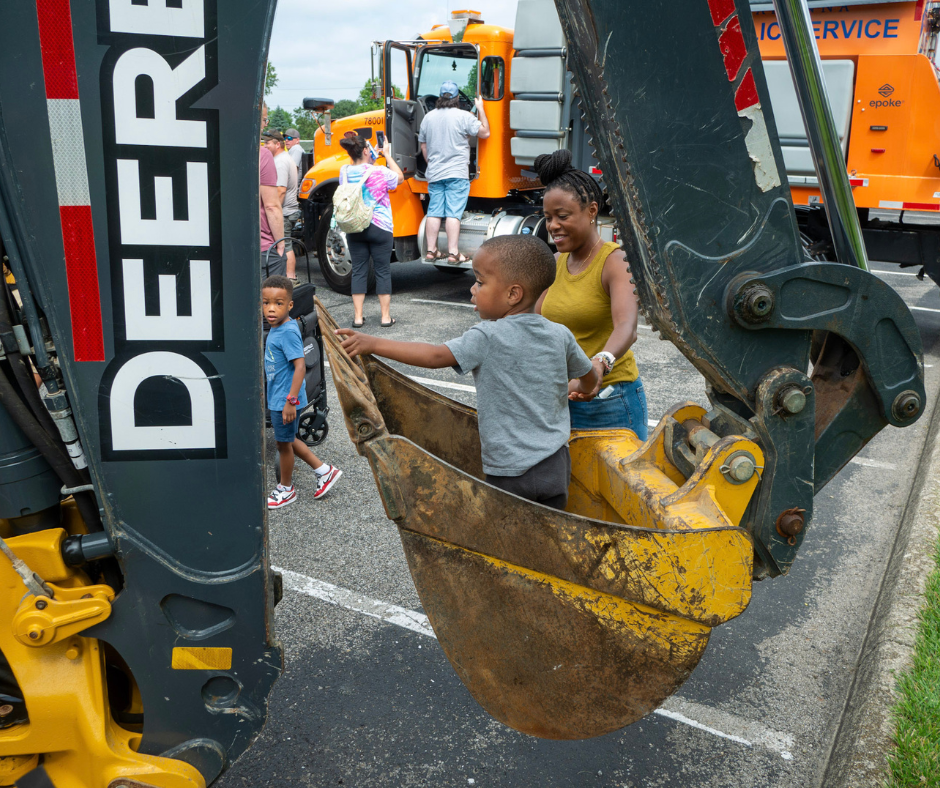 Photo of families at Gahanna's Touch a Truck event